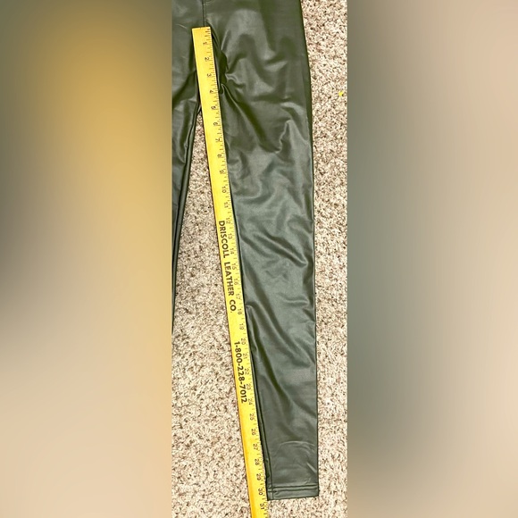 OFFLINE By Aerie Olive Green Faux Leather Leggings Size XS EUC . - Picture 6 of 6